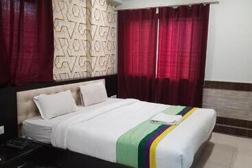 هتل Choudhary International