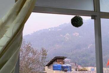 تختخواب و صبحانه Natures Life Urban Homestay