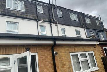 Отель The London En Suite