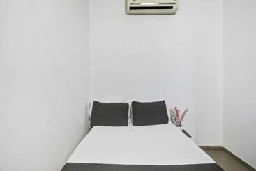 Oyo Hotel R K Shahpura