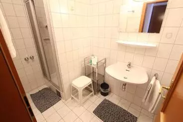 ペンション Cprooms24