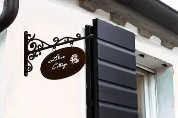 Bed and Breakfast Lillac Cottage