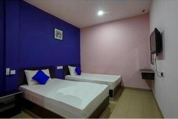 Hs Hotel Siswa Near Utar