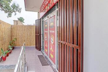 Oyo Hotel Redfly Inn