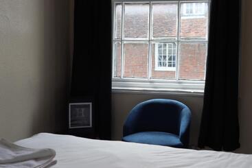 تختخواب و صبحانه Huntsman Tavern