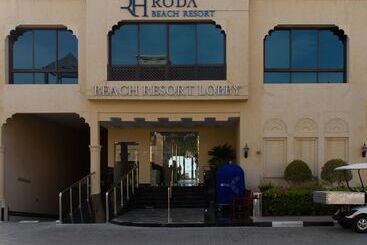 هتل Roda Beach Resort