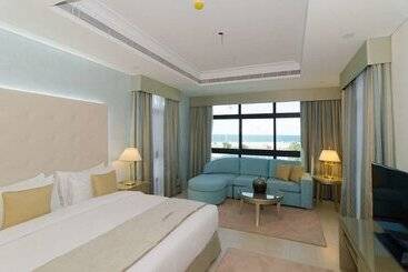 فندق Roda Beach Resort