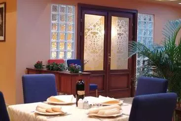 هتل Ora