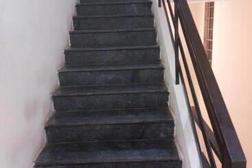 هاستل Swastik Lodge