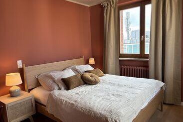 هتل The Charming By Curt Suites