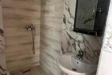Pensione Rooms At Lume