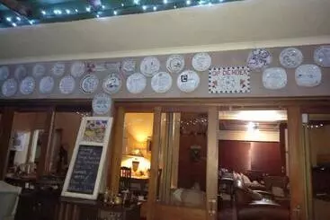 Pensió Op De Hoek Guesthouse