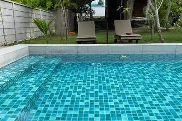 ペンション The Temak Villa