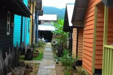 リゾートホテル Beach Shack Chalet   Garden View Aframe Big Unit