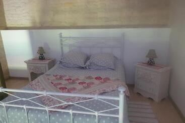 بنسيون Au Bord De Sèvre