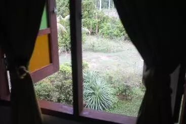 ペンション Sepat Village House By The Beach