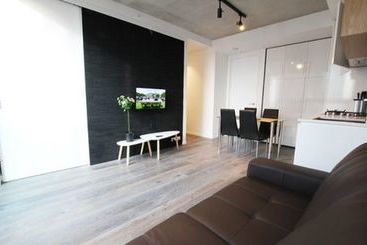 Carlson View Apartments  315 Latrobe St