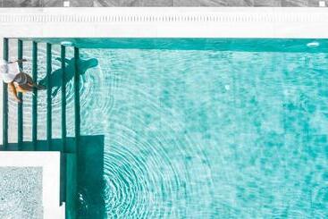 호텔 4 You Residence