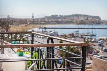 فندق Aqua Marine