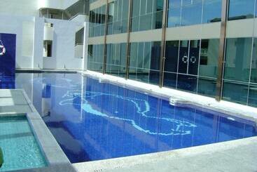 Hotel New Season Square