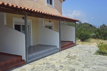 Dreamview Apartments