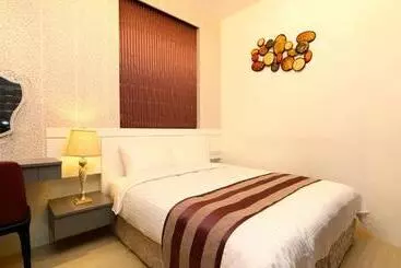 هتل Yapo Bed & Breakfast