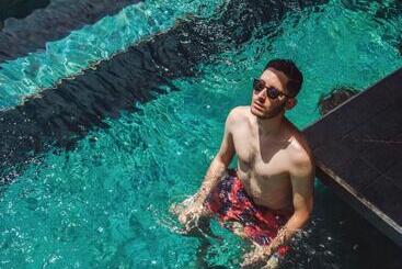 هتل Petén Express