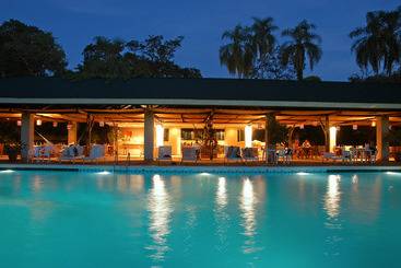 Hotel Raices Esturion