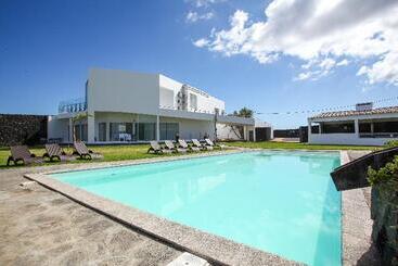 アパートメント Sao Vicente Lodge   Atlantic Retreat