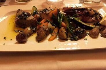 Hotel L'escape Grill