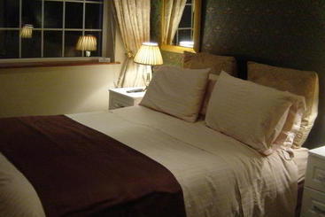 ベッドアンドブレックファースト Cloneen