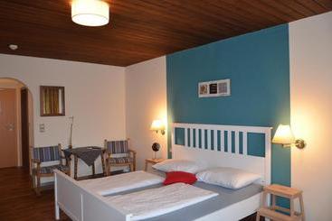 בית מלון כפרי Dahoam By Sarina   Rooms & Suites