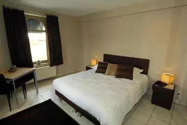 Hotel Hôtel Le Saint Loup