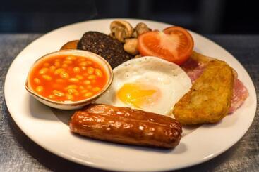 Hotel The Harbour Inn