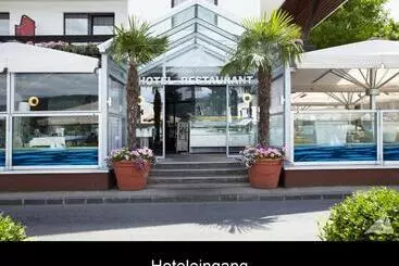 ホテル Restaurant Veldener Traumschiff Direkt Am See In 2min Im Zentrum