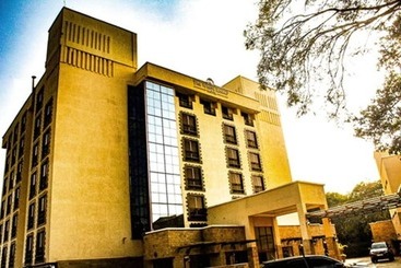 Otel The White Rhino