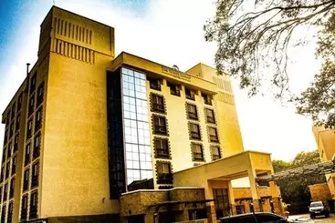 Otel The White Rhino