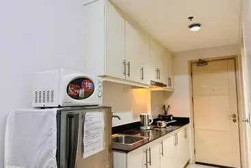 Hotel Vonz Staycation Near Moa