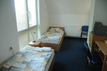 Bed and Breakfast Huszár Panzió és étterem