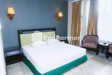 هتل Yasmin Makassar Mitra Reddoorz