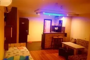 Hôtel при братята Apartments & Studios