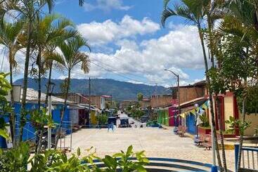 پانسیون Casa De Viole