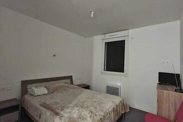 בית מלון כפרי Aladin