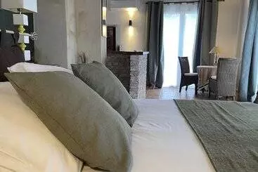 ホテル In Provence Hôtel