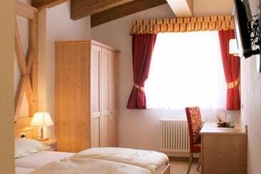 Отель Rifugio Solander