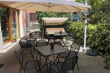 בית מלון כפרי Villa Colico