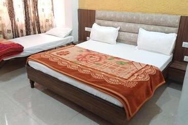 ホテル Chandigarh Inn