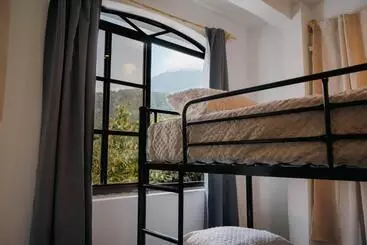 پانسیون 4 Elementos Hostal