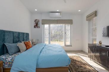 پانسیون The Chirpy Bungalow By Luho Leisure