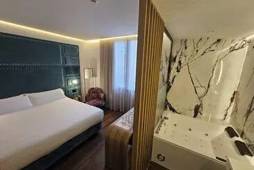 Hotel Las Tres Campanas